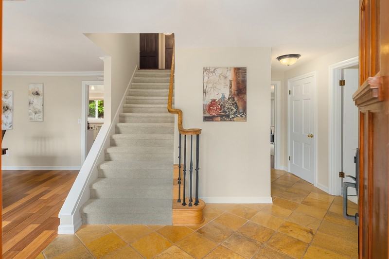 7405 92nd Pl Se - Photo 2 of 25