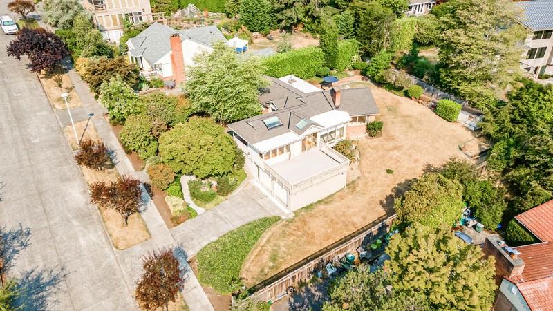 5120 Ne 54th St - Photo 4 of 30