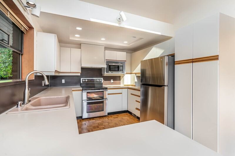 5120 Ne 54th St - Photo 5 of 30