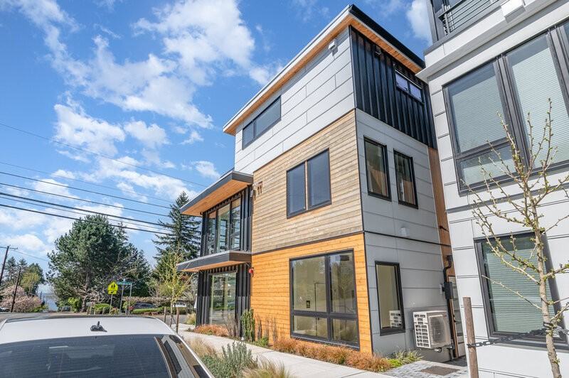 4214 Sw 100th St - Photo 3 of 18