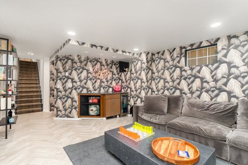 3901 S Court St - Photo 6 of 31