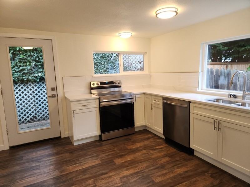 2040 Nw 196th St - Photo 3 of 20