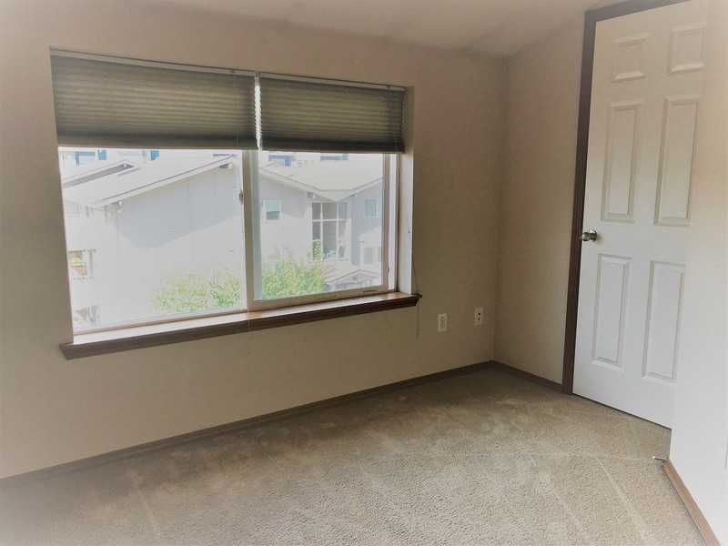 12723 35th Avenue Northeast #A - Photo 7 of 11