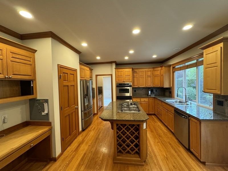 19416 Ne 43rd Pl - Photo 3 of 12