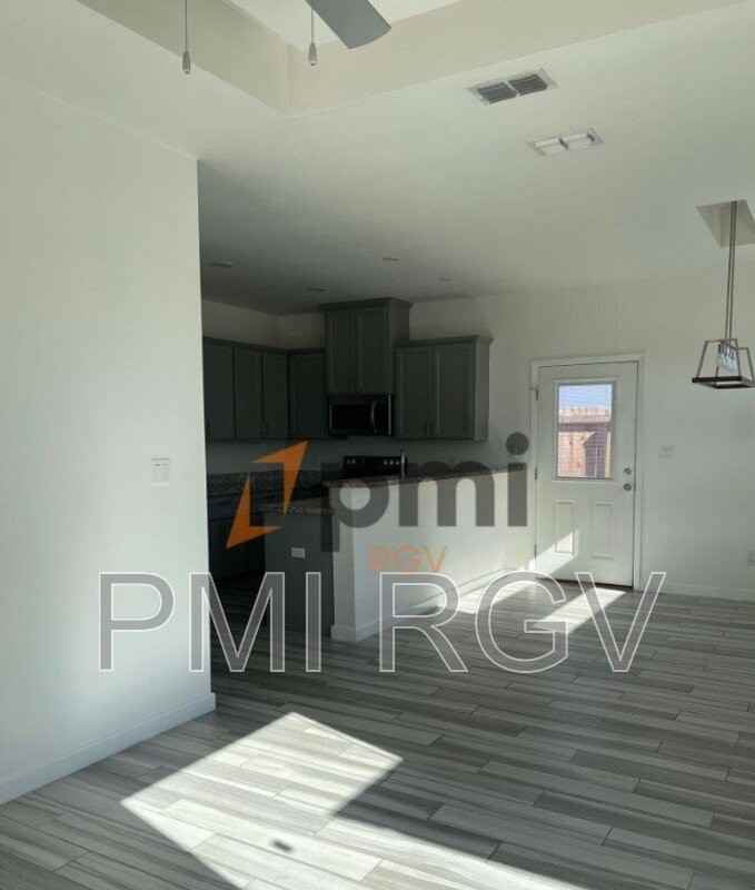 808 W Carmel Ave #3 - Photo 2 of 10