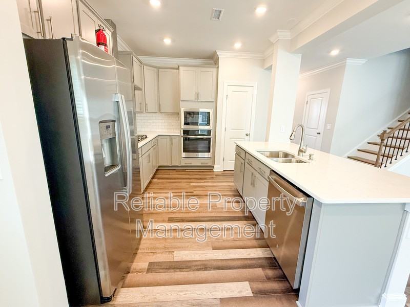 536 Tanner Lake Lane - Photo 5 of 32