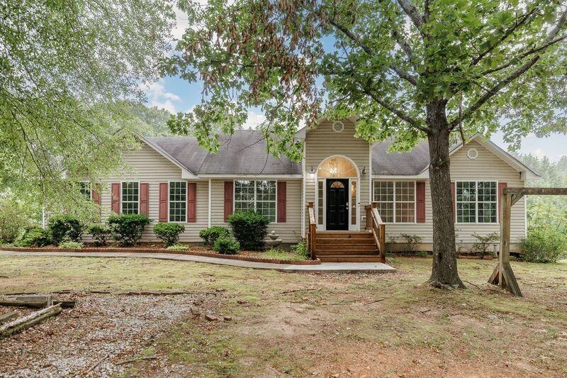 2603 Hog Mountain Rd - Photo 2 of 46