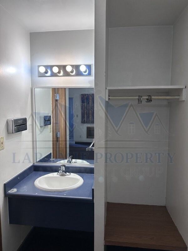 165 N 3rd St #47 - Photo 4 of 7