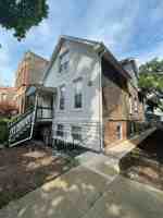 featured image of 827 N Francisco Ave