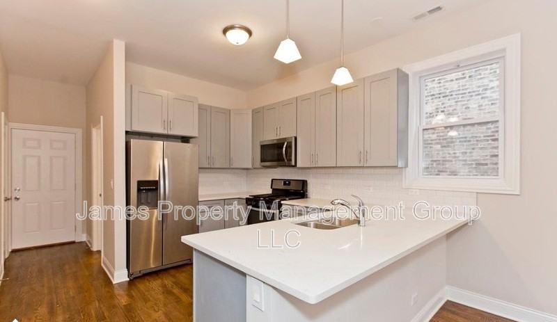 827 N Francisco Ave - Photo 2 of 9
