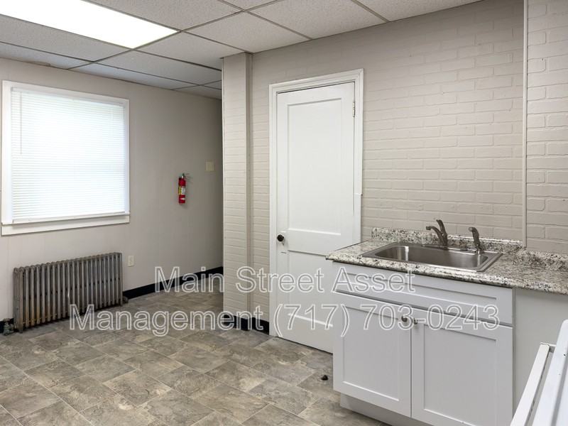658 Walnut St #1 - Photo 2 of 20
