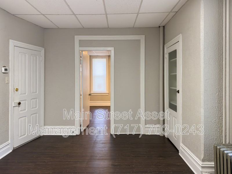 658 Walnut St #1 - Photo 6 of 20