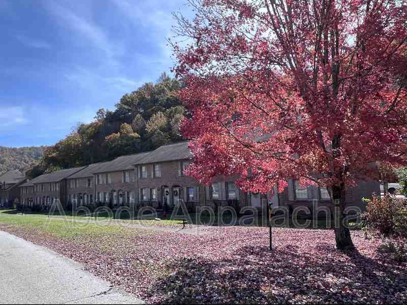 531 Cedar Creek Rd #8 - Photo 2 of 11