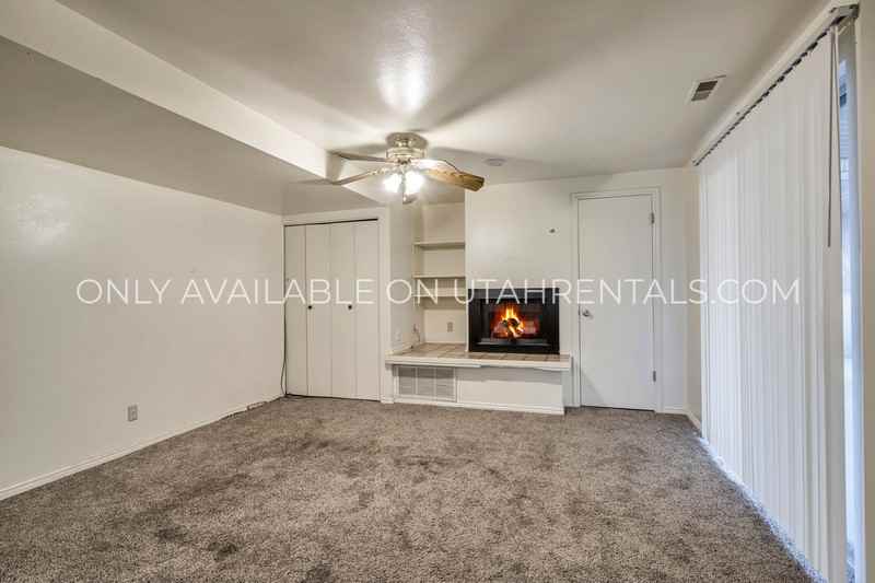 1671 Hickory Ln - Photo 7 of 21