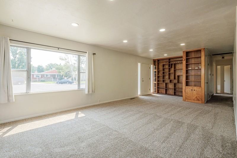 1913 North 2nd Court - Photo 5 of 11