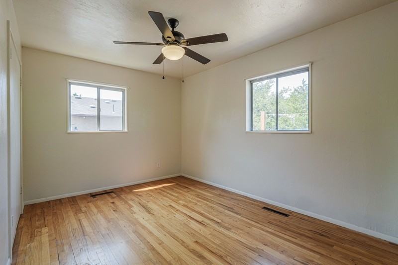 1913 North 2nd Court - Photo 6 of 11