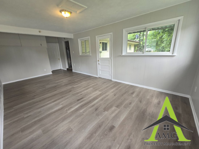 104 S 17th Ave - Photo 2 of 6