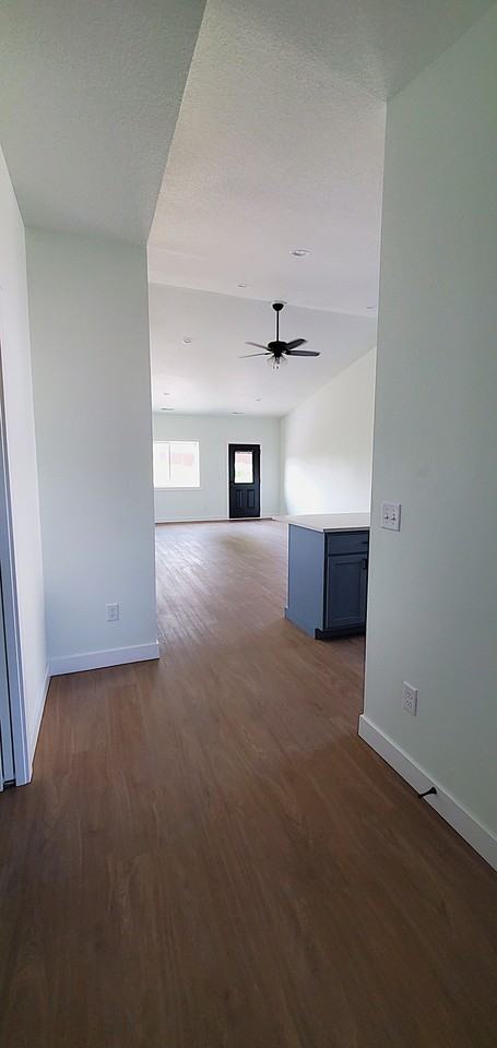 1230 Wisteria Ln - Photo 3 of 25