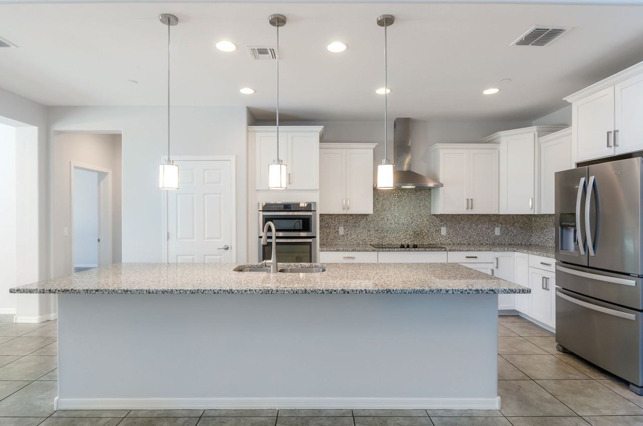 5768 S Tiger Lily Pl - Photo 4 of 26