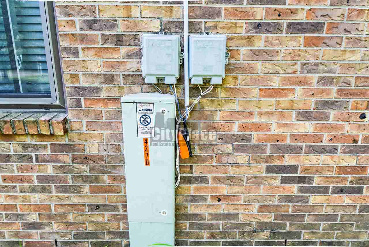 4270 Village Parkway Cir E #5 - Photo 3 of 22