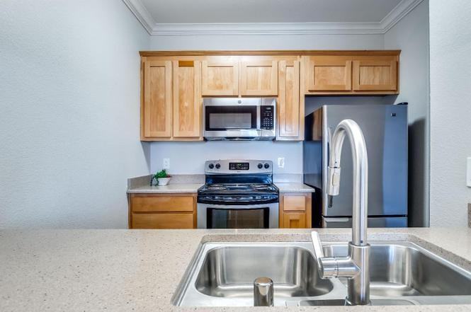 7598 Monterey St - Photo 2 of 8