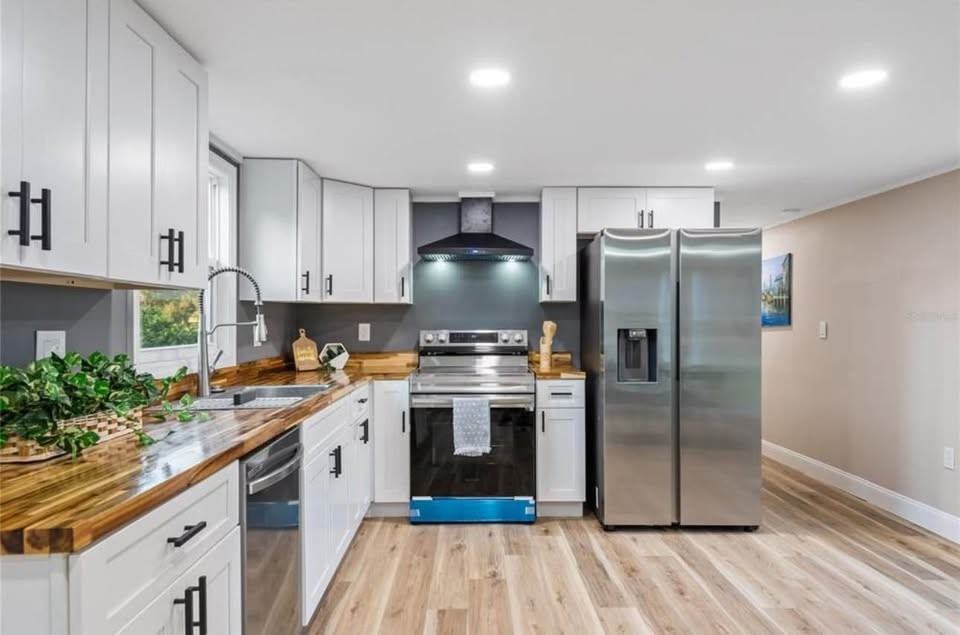 6455 W Cardinal St - Photo 3 of 16