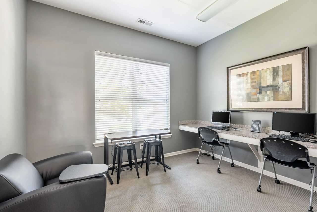 Oak Grove Crossing Apartments - Photo 5 of 89