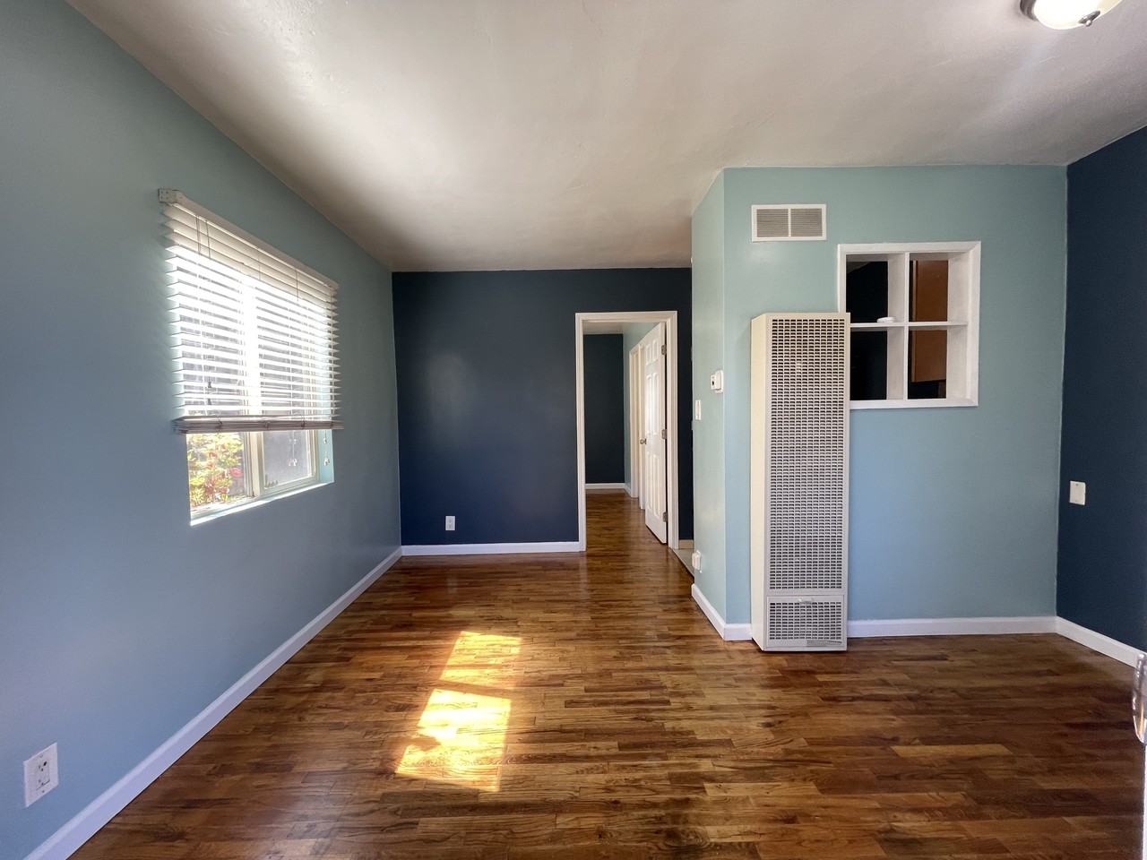 618-40 M Avenue - Photo 4 of 34