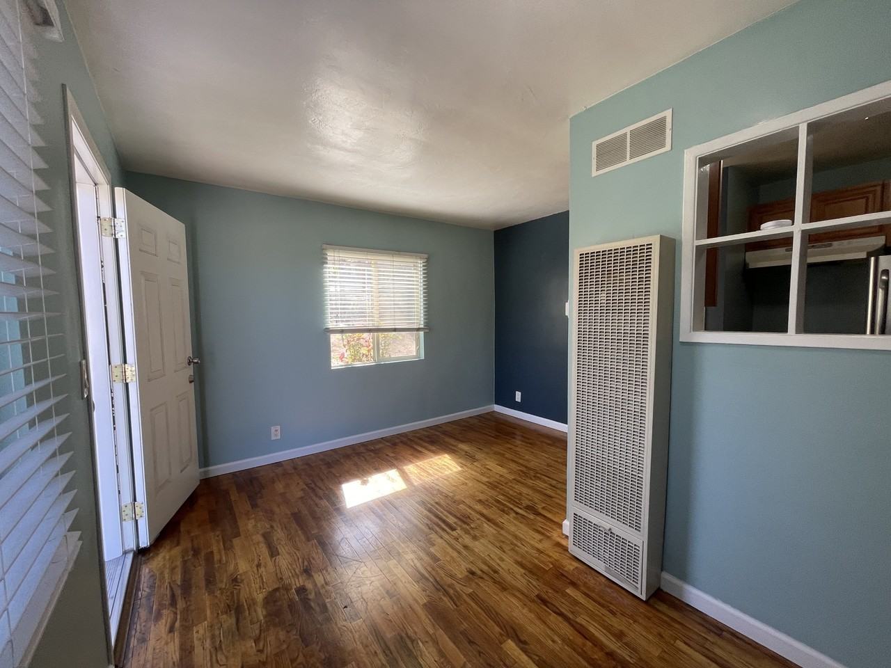 618-40 M Avenue - Photo 6 of 34