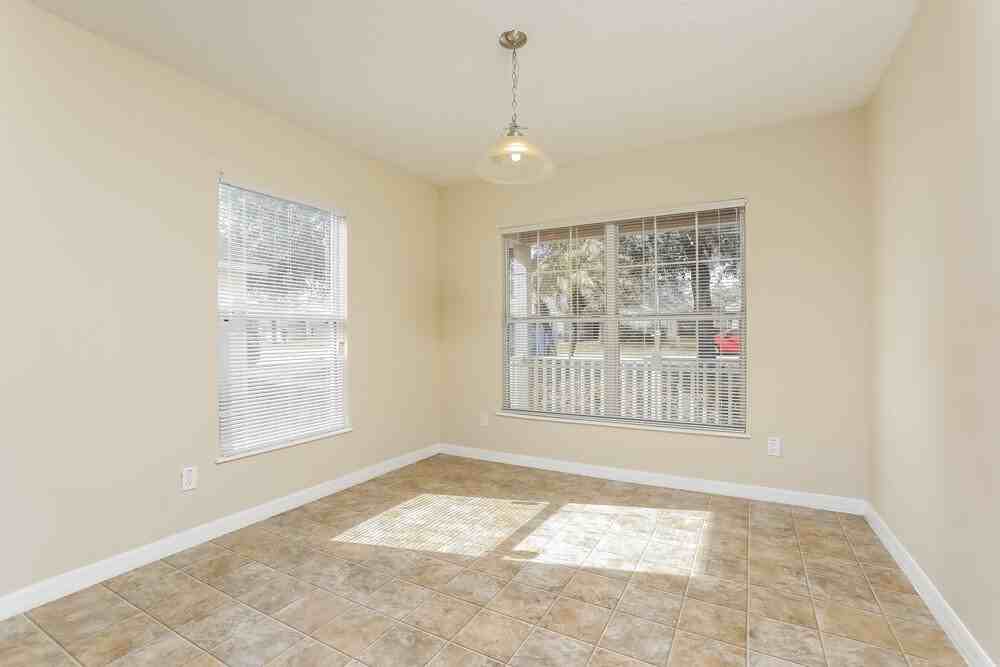 4085 Waltham Forest Dr - Photo 5 of 16