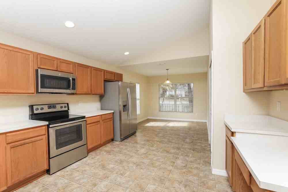 4085 Waltham Forest Dr - Photo 7 of 16