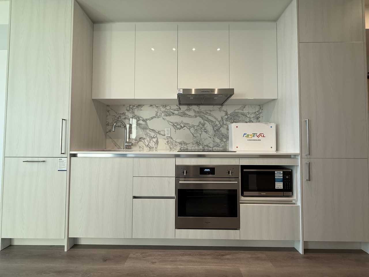 225 Commerce Street #5208 - Photo 3 of 20