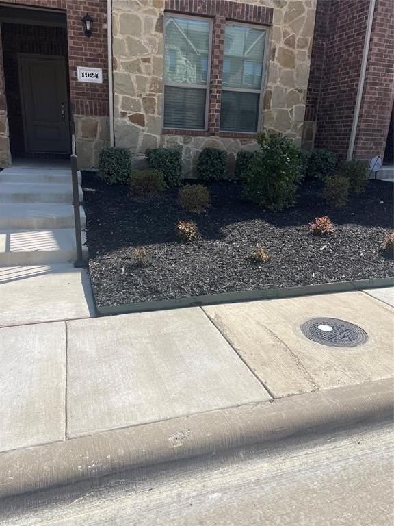 1924 Buffalo Hill Dr - Photo 2 of 19