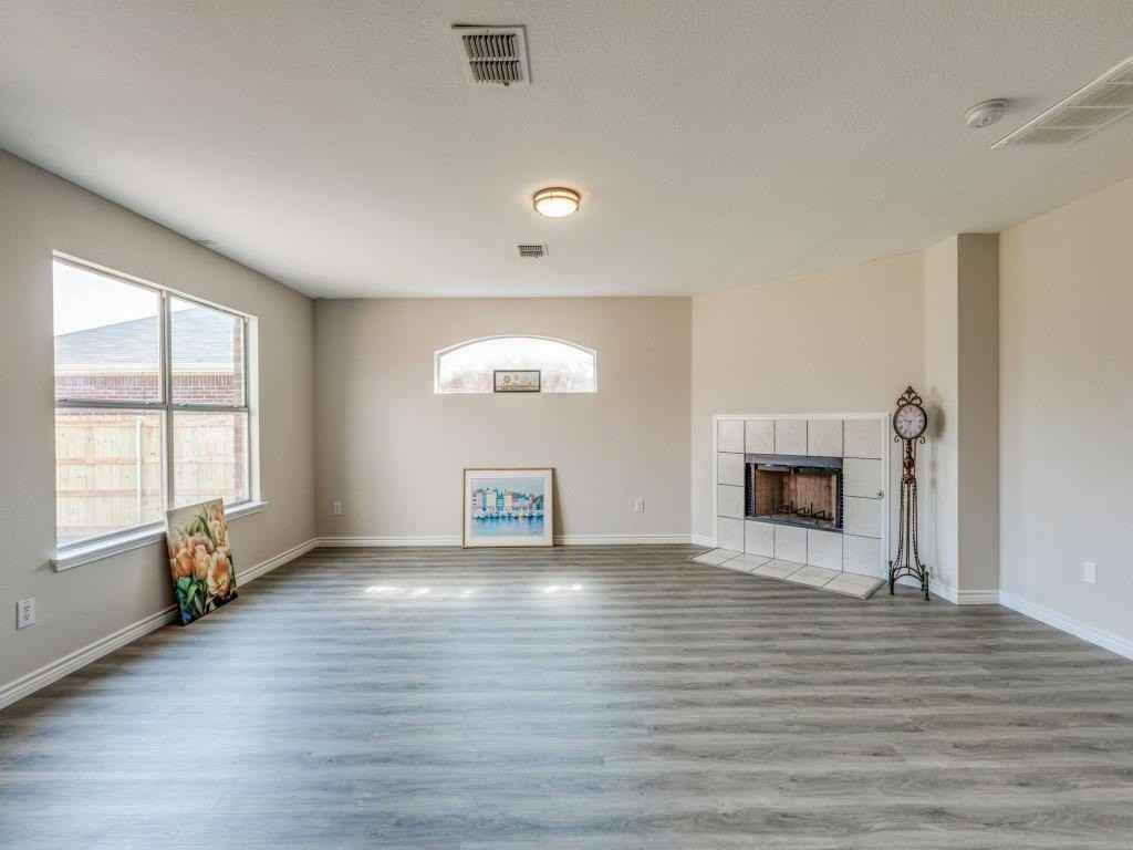 3006 Springwell Pkwy - Photo 5 of 25