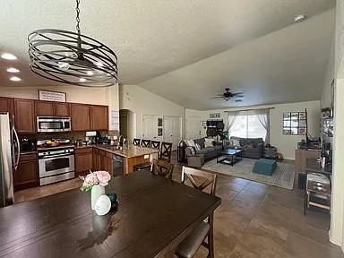 200 Balfour Place - Photo 3 of 19