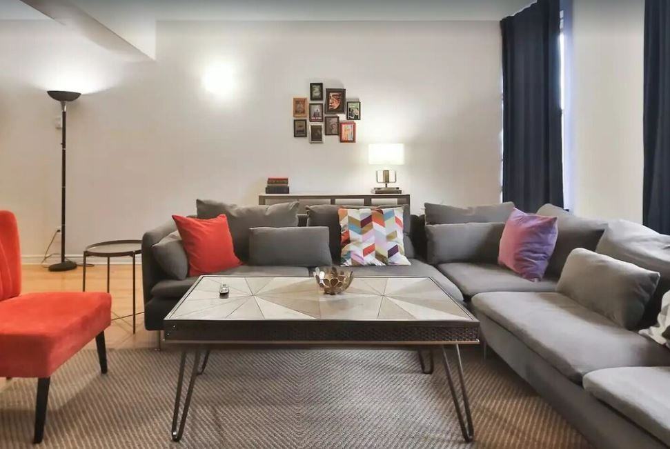 916B Rue Sainte-Catherine Est #7 - Photo 3 of 13