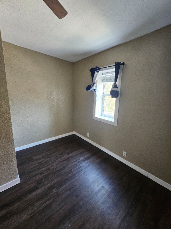 1315 Conley St #2 - Photo 3 of 5