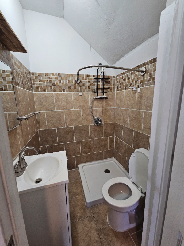 1315 Conley St #2 - Photo 4 of 5