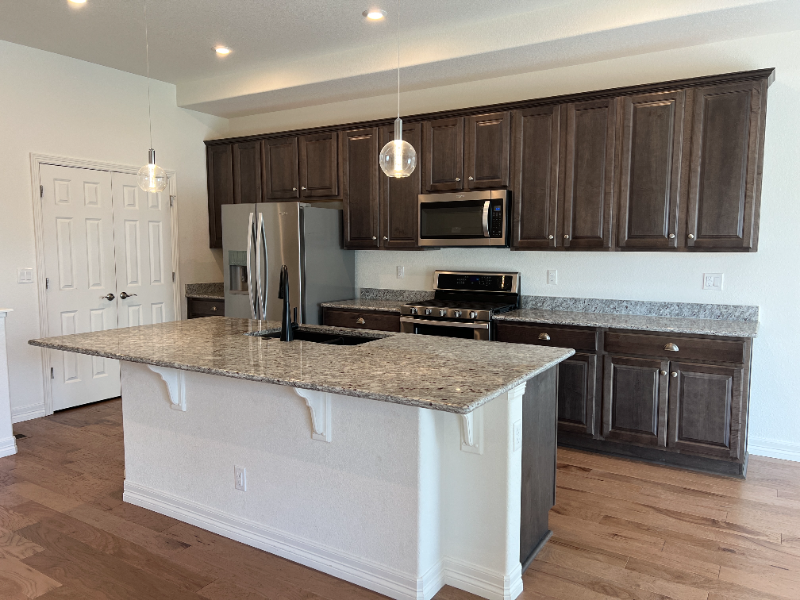 20422 E 52nd Ave - Photo 3 of 14