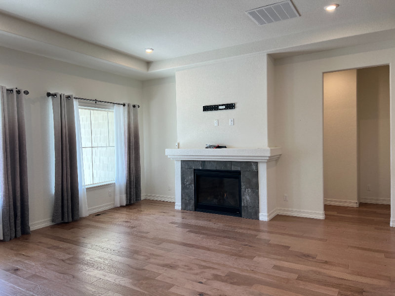 20422 E 52nd Ave - Photo 5 of 14