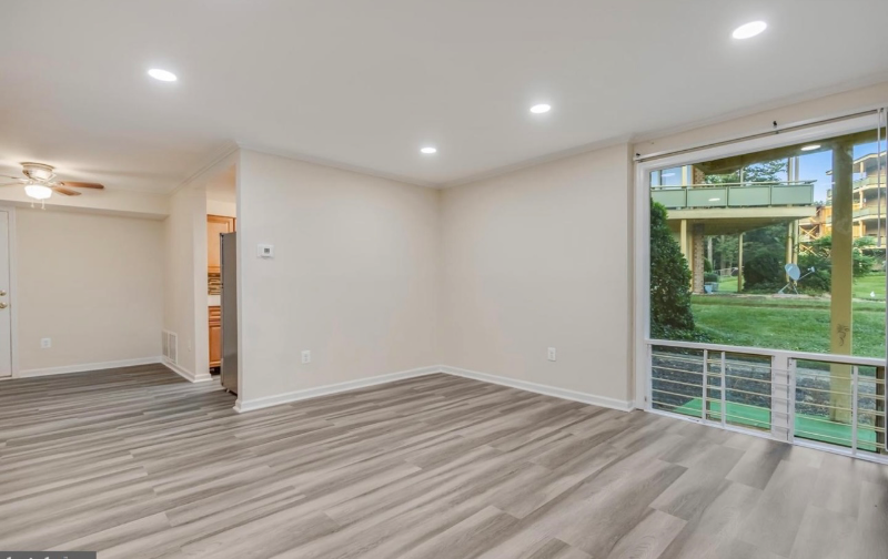 7135, Donnell Pl #A1 - Photo 3 of 15