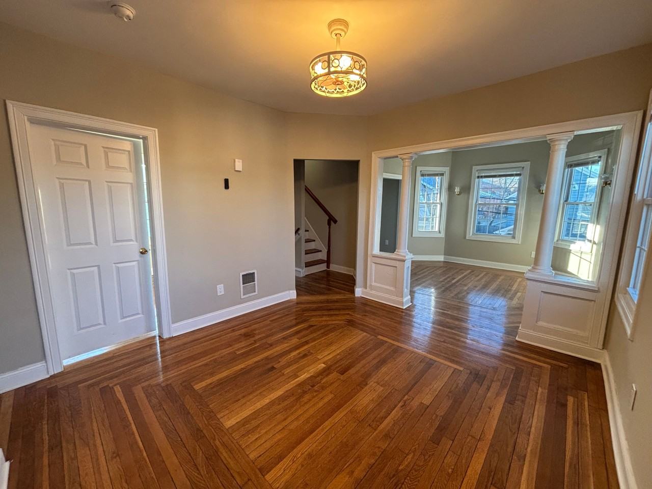 19 Darina Pl #2 - Photo 3 of 17