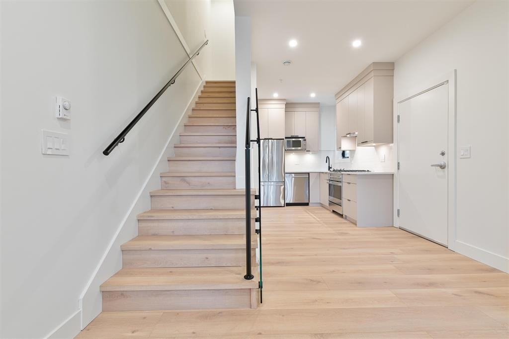 2632 Ward Street - Photo 3 of 15