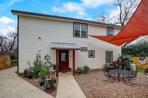 featured image of 1603B Wilson St