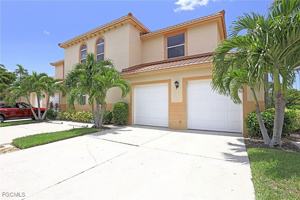 featured image of 15460 Bellamar Cir Apt 2712 #2712