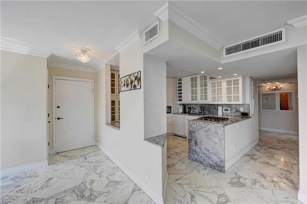 S Ocean Dr - Photo 3 of 8