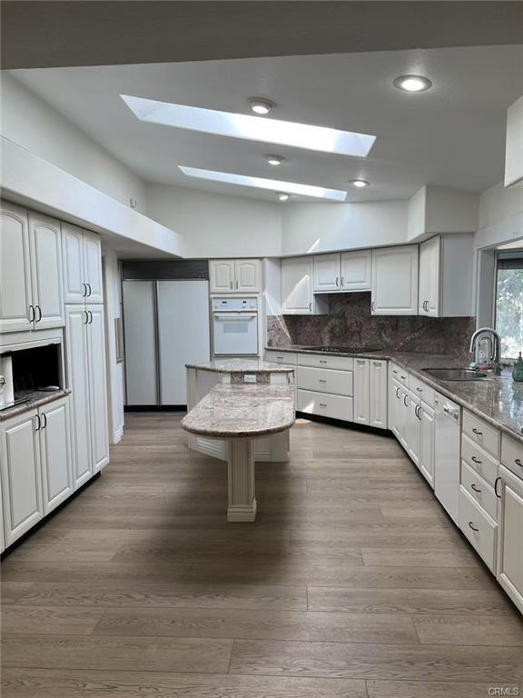 18992 Villa Ter - Photo 3 of 8