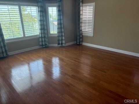 16 Somerset - Photo 3 of 8