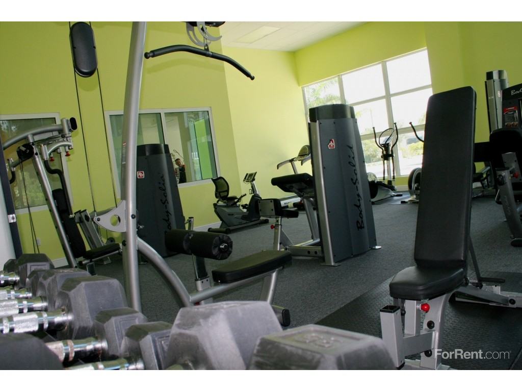 25 Biscayne Park - Photo 3 of 13