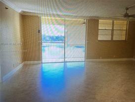3100 W Rolling Hills Cir Unit 401  